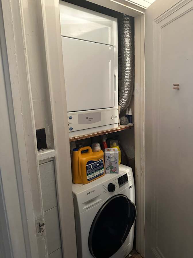 Samuel Awolesi's room