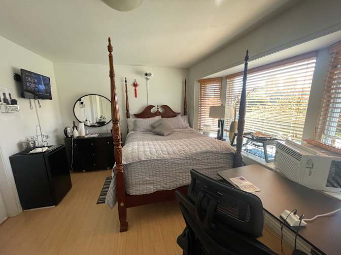 Lawrence's room