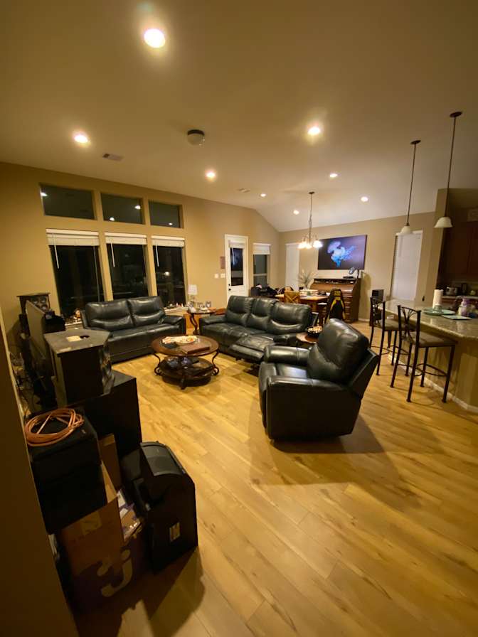 Tom's room