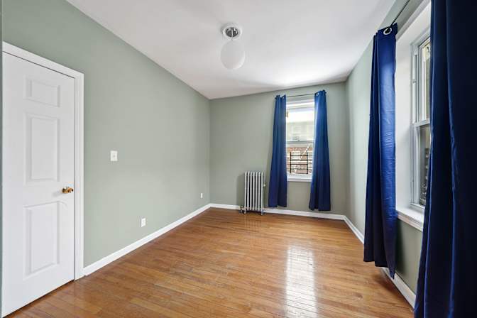 Sam June's room