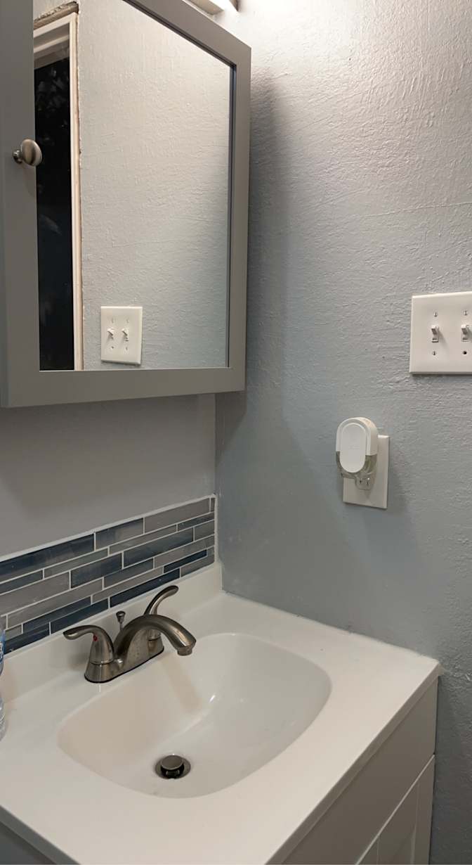 Evelyn's room