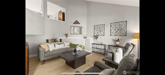 Jonas's room