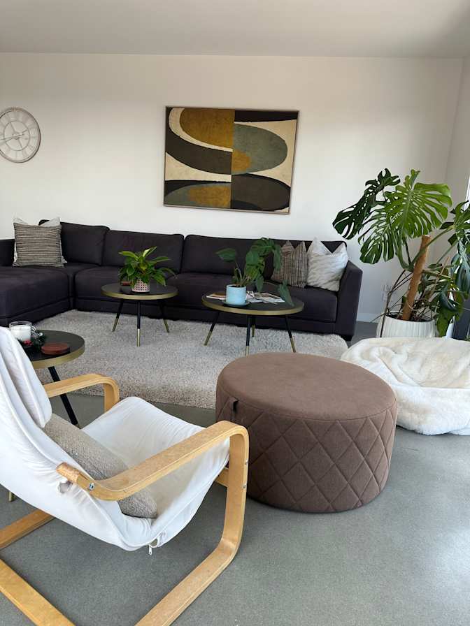 Linda A.'s room