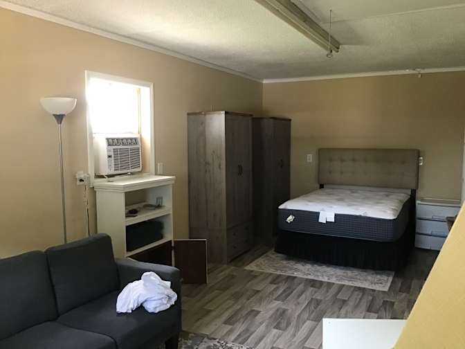 Linda's room