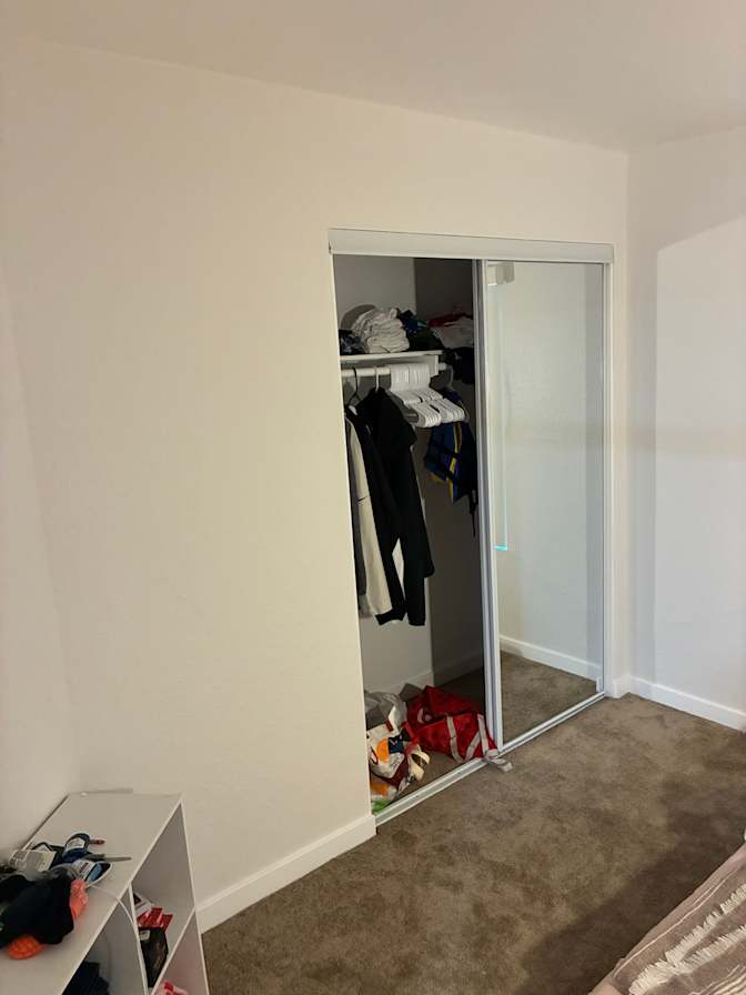 Adonisa's room