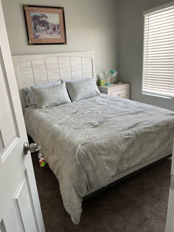 Gena's room