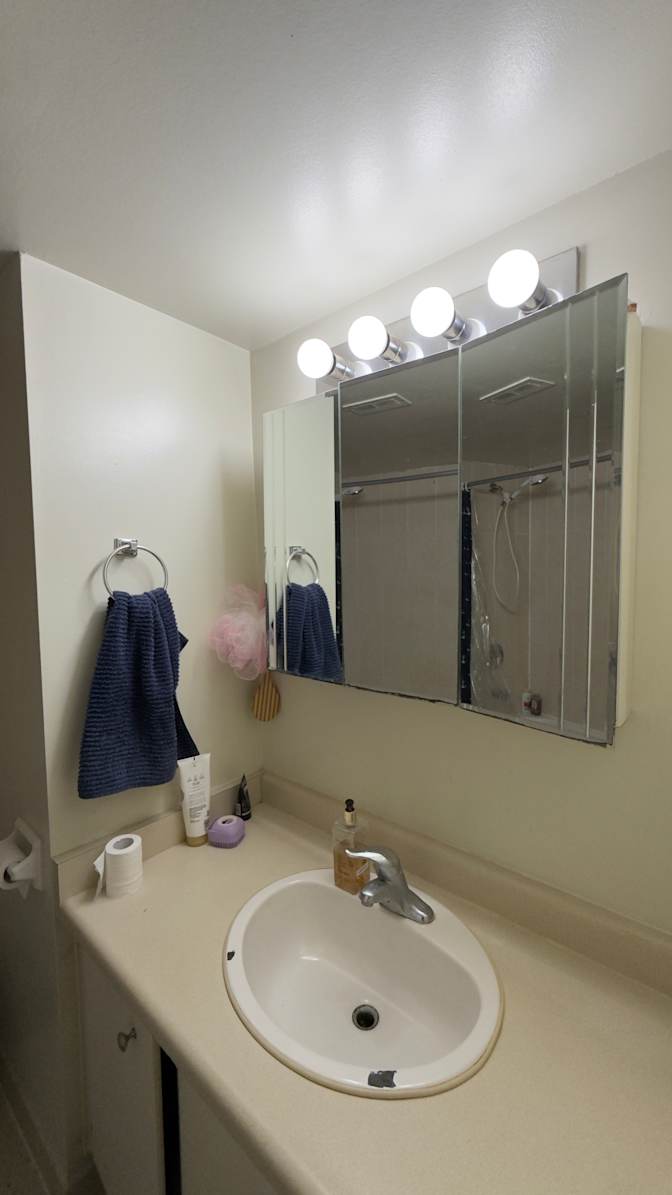 Nivedha's room