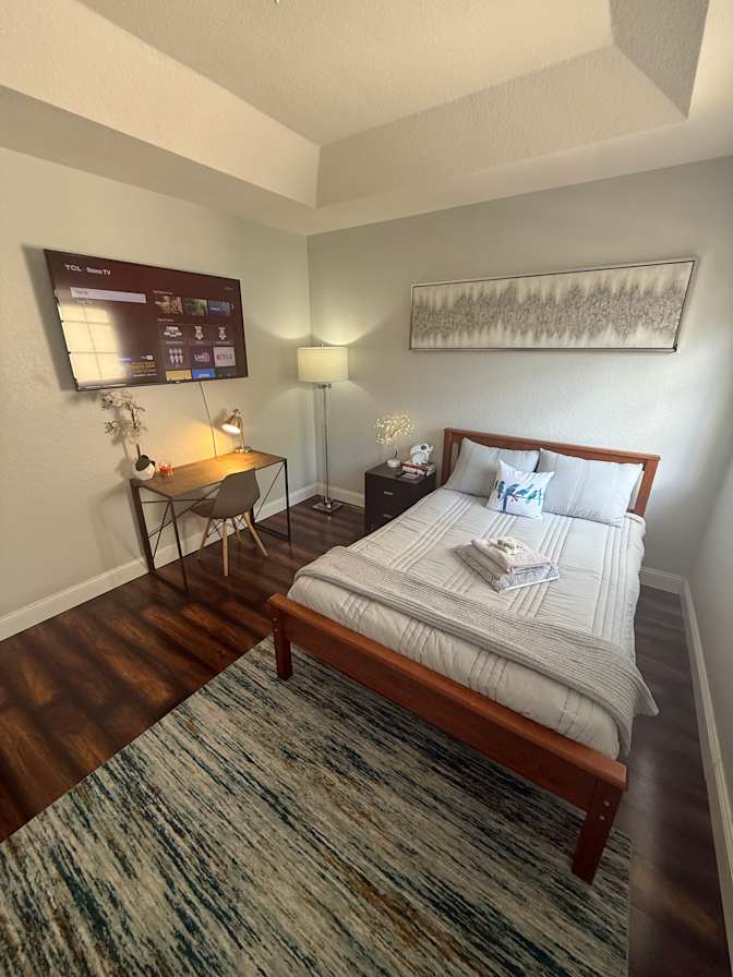 Javier Pazmino's room