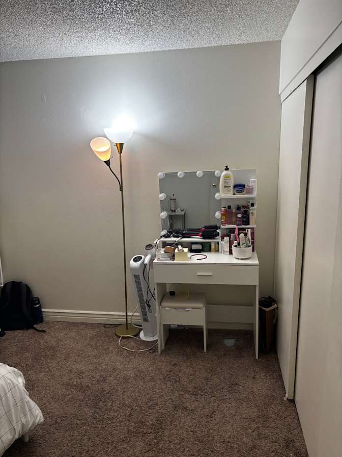 Himanshi's room
