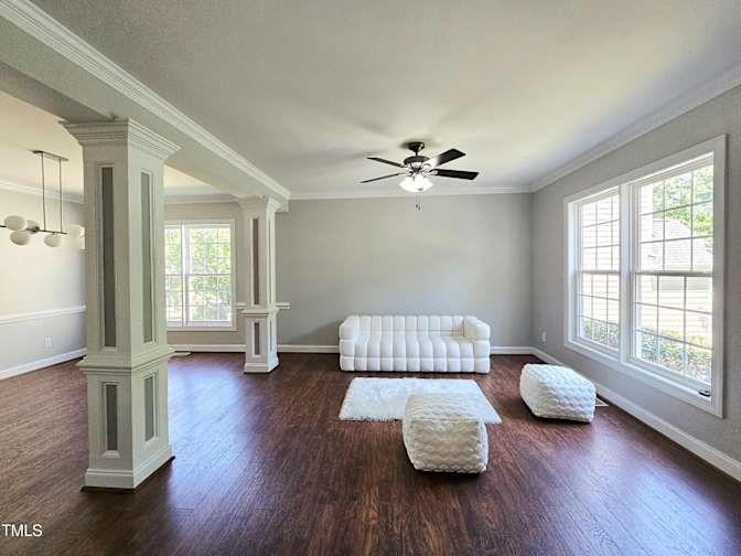 Alcove Rooms's room