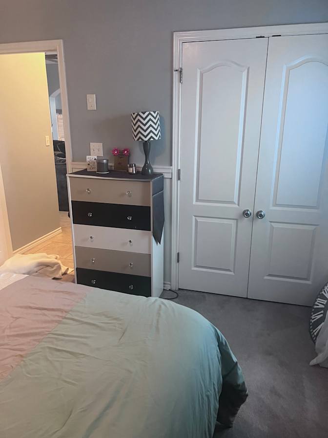 Lynne's room