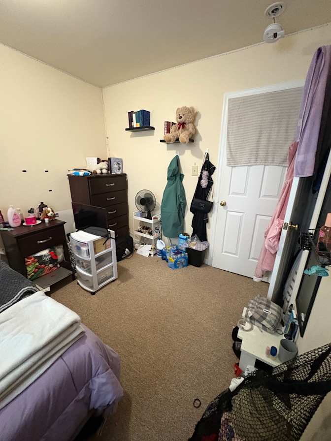 Alina Mastro's room