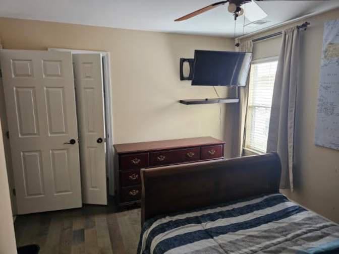 hyder's room