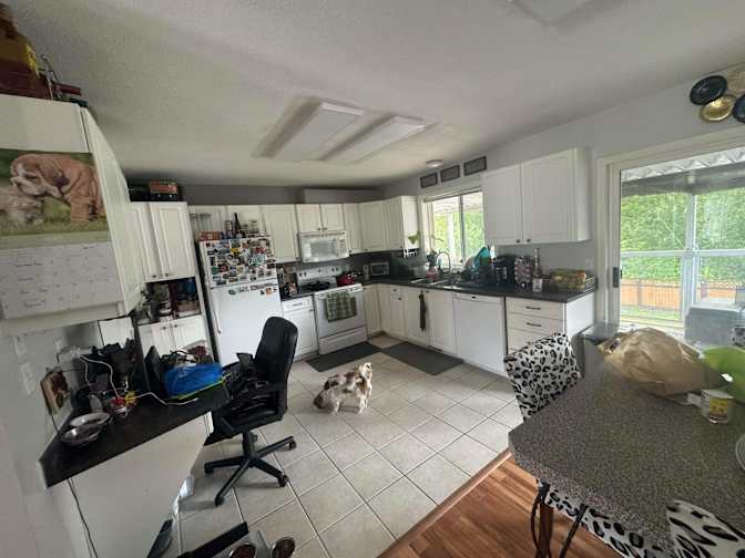 Mark's room