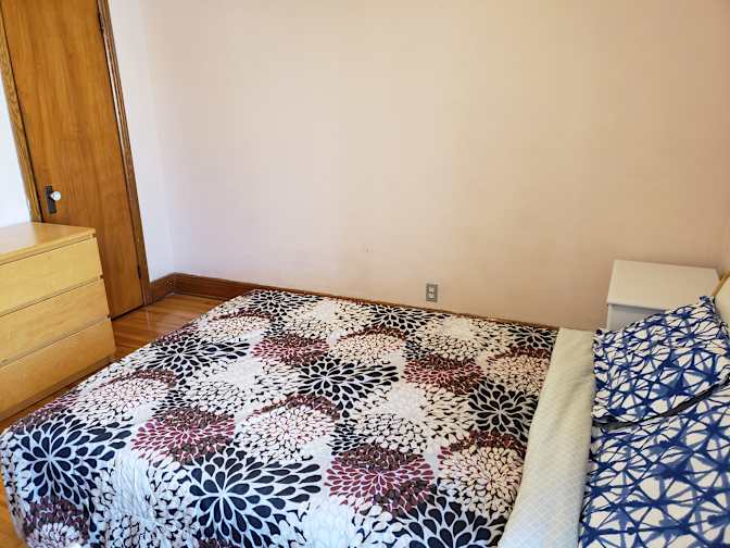 LEI XU's room
