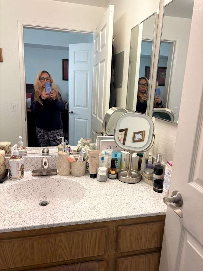 Mercedes's room