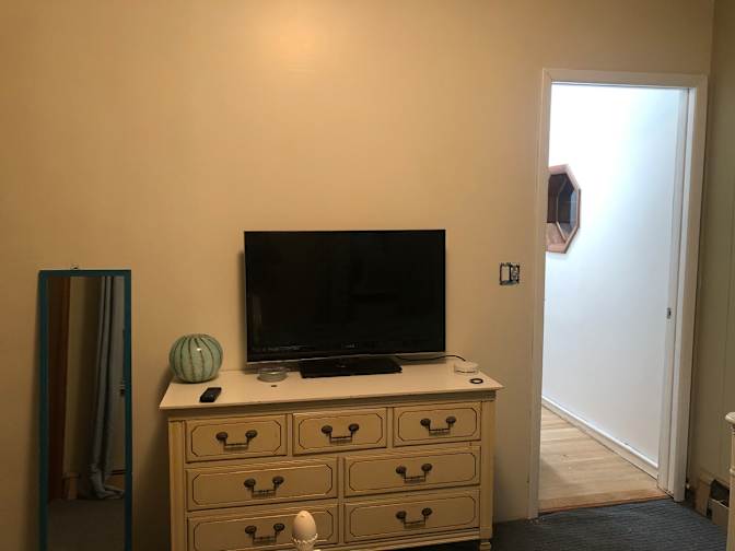 Yves's room