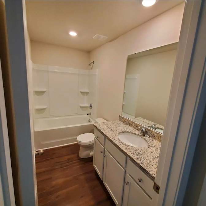 Alcove Rooms's room