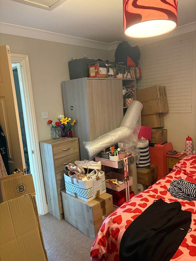 Leanne Officer's room