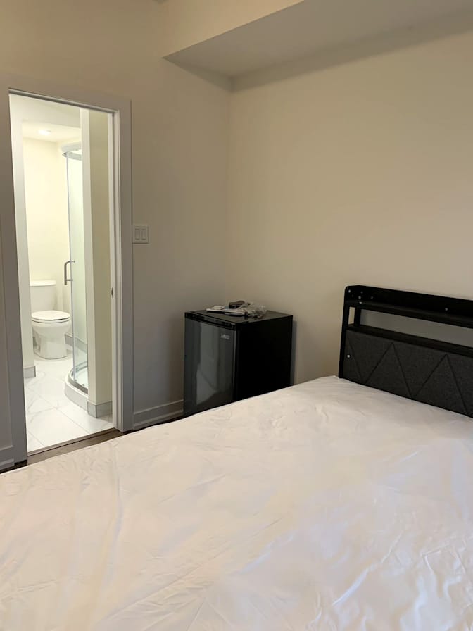 Alice's room
