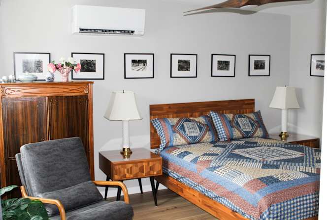 Dina's room