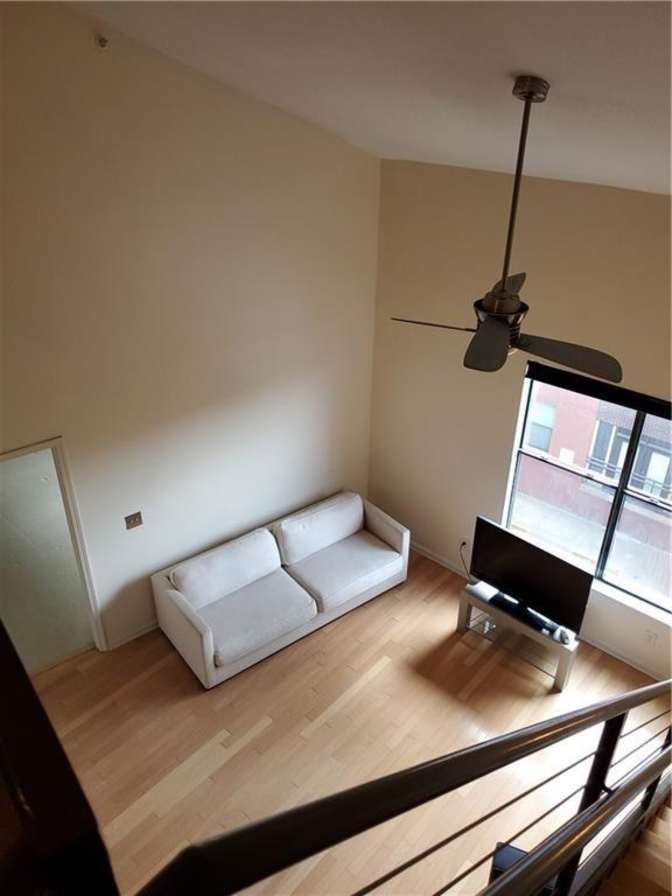 Alcove Rooms's room