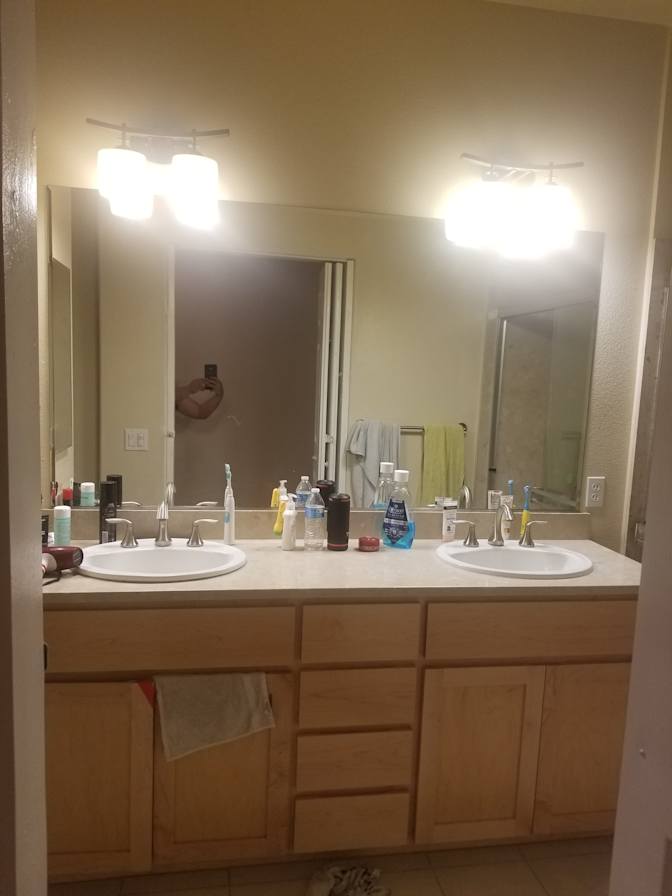 Johnny Nguyen's room
