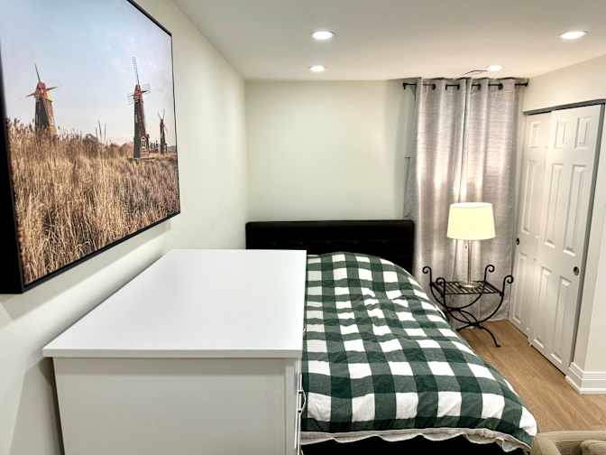 Niloofar's room