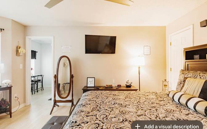 Regina Davis's room