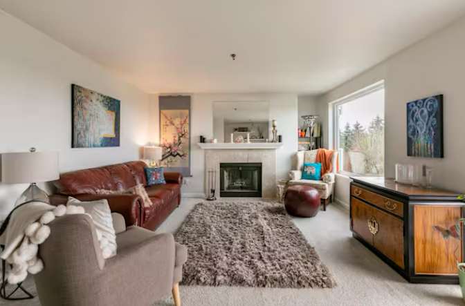 Elaine Ray's room