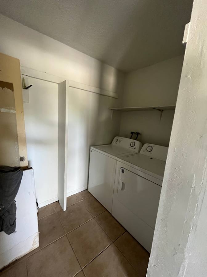 SAM STAIR's room