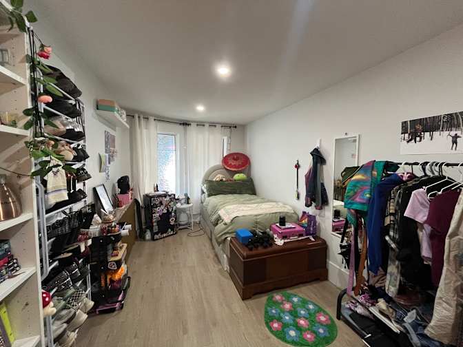 Abbey's room