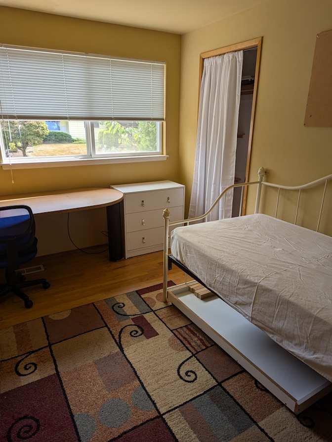 Linda's room