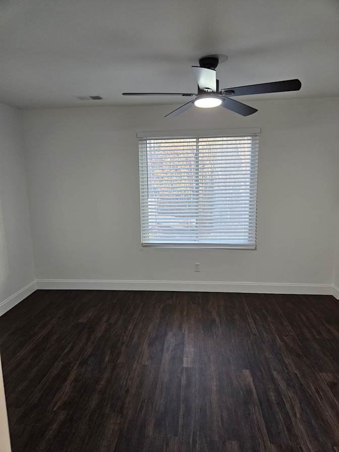 R. Jingles's room