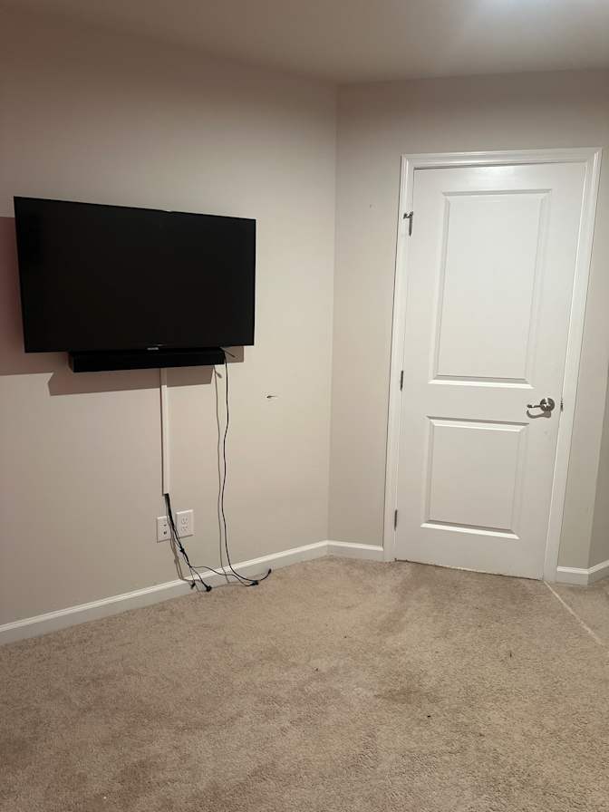 Burl Jones's room