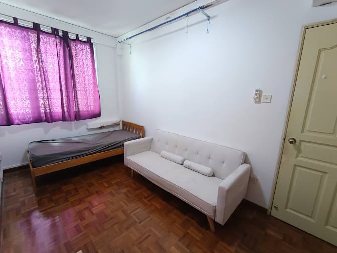d's room