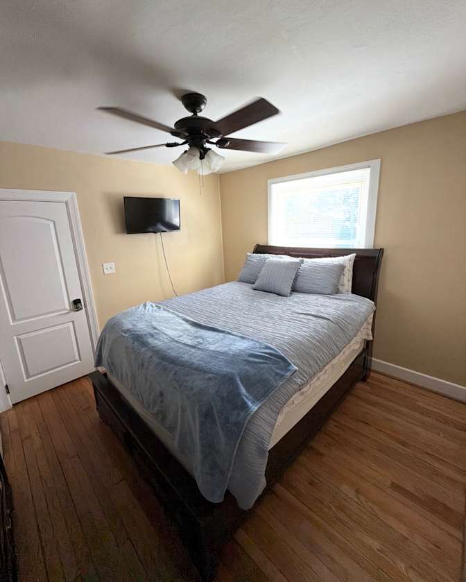 Toni's room