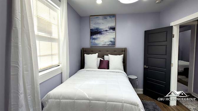 GBU Holdings Group's room