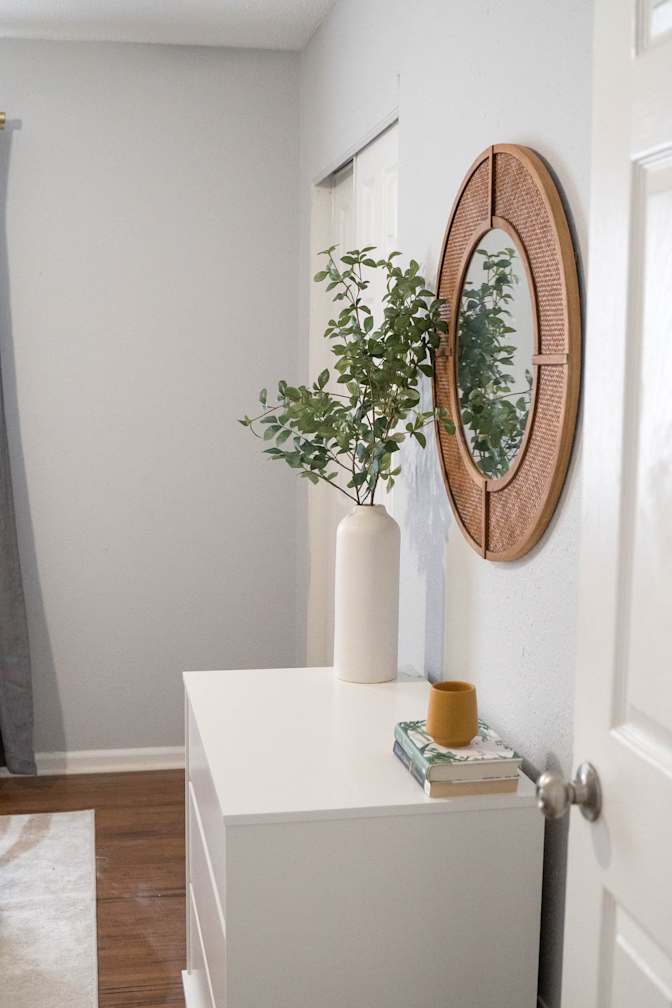 Alcove Rooms's room