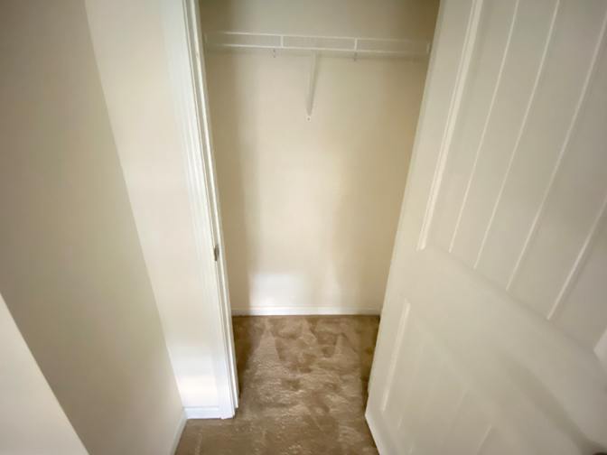 Alcove Rooms's room