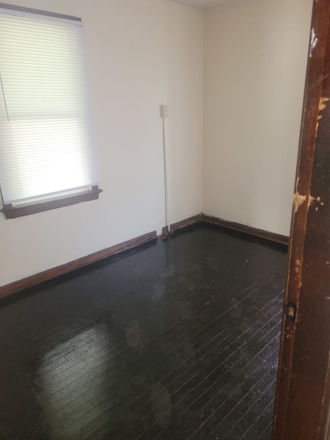 Rolonda's room