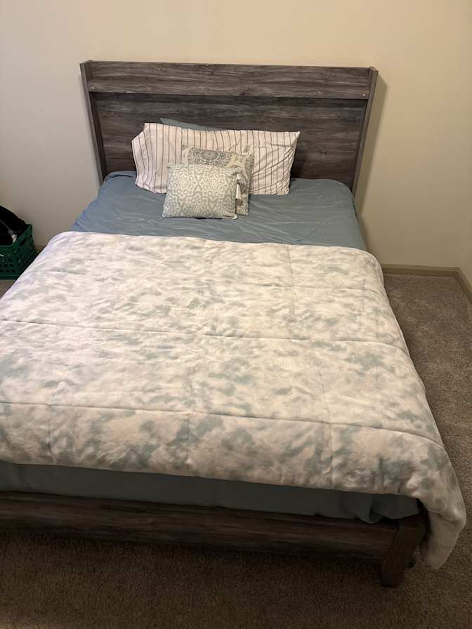 Angelo's room