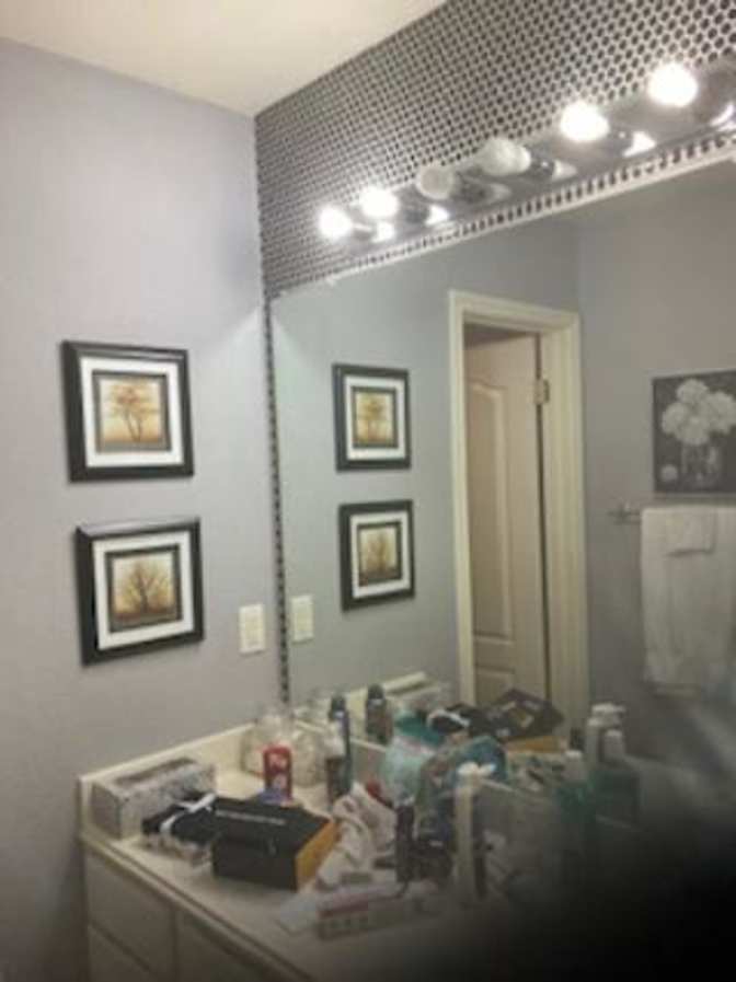 Raul's room