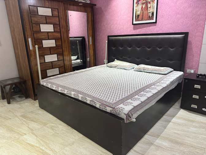 Sumant Nag's room