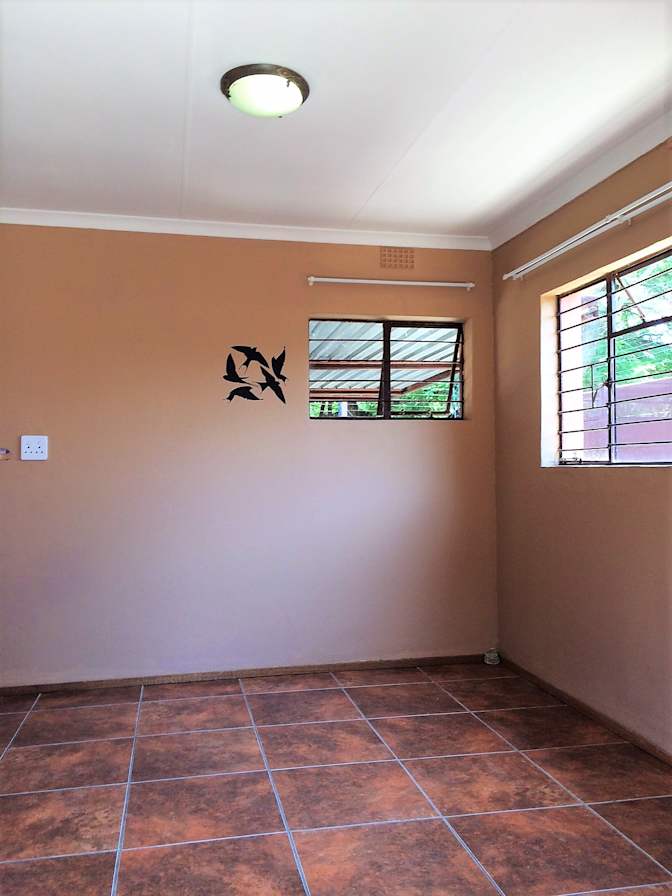 Jos Milne's room