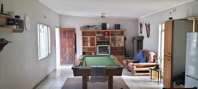 Jeanett's room