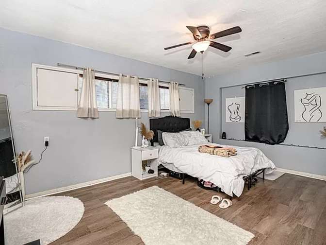 Steven's room