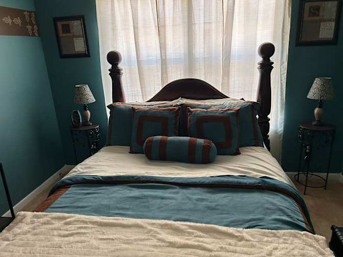 Cynthia 's room