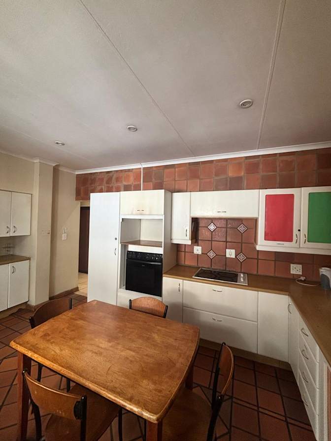 Julien Hanna's room