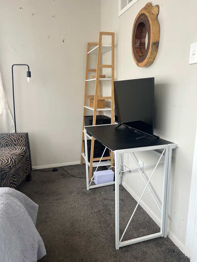 Donald Hollingsworth's room